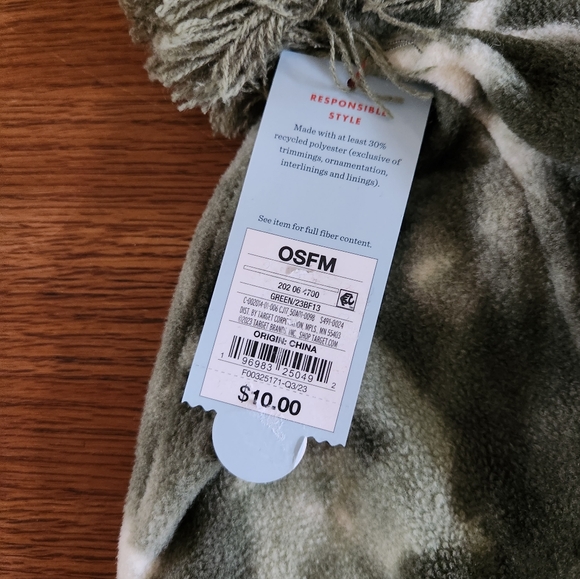 NWT Cat & Jack Lot of 2 Knit Fleece Winter Hats in Green and Black Youth OSFM - Picture 5 of 12